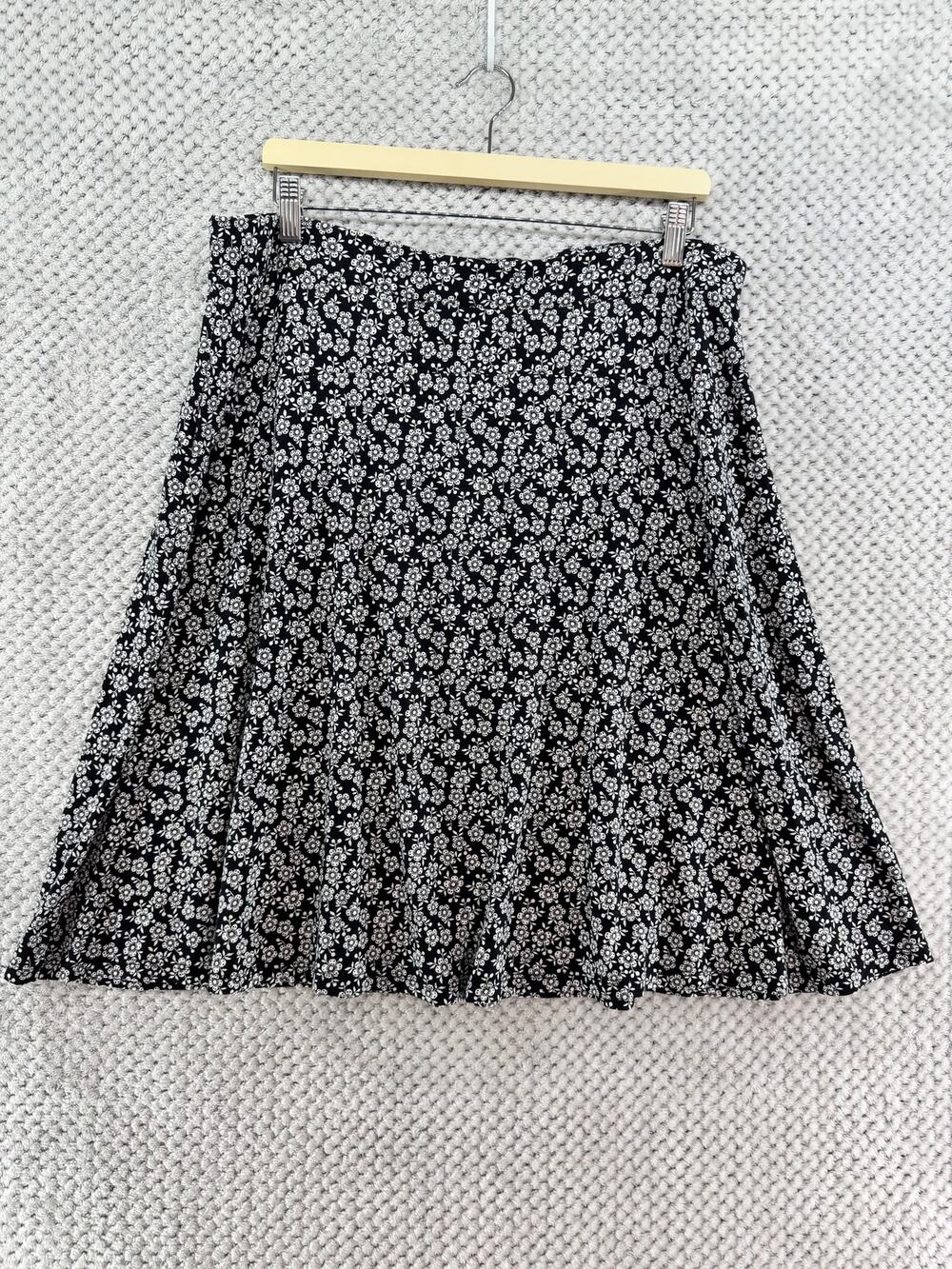 Boden A-Line Skirt Women US 14L Black White Dainty Floral Jersey Stretch